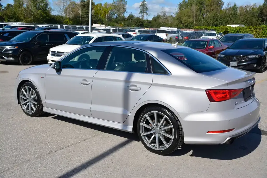 Audi A3 2016 photo 3