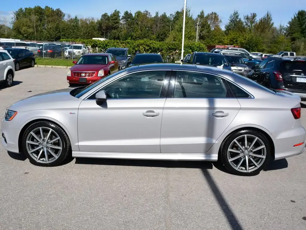 Audi A3 2016 photo 2