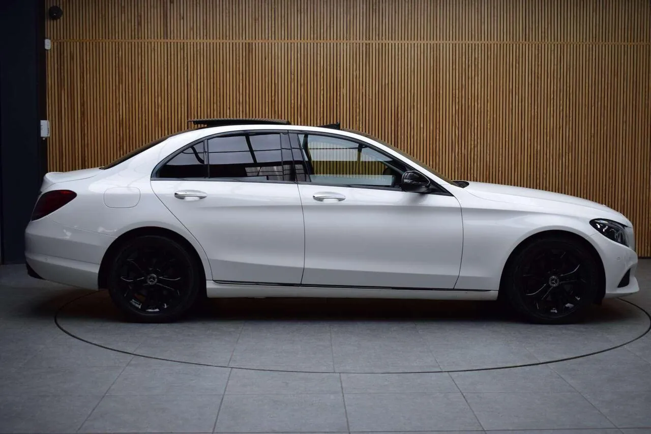 Mercedes-Benz C-Class 2017 photo 3