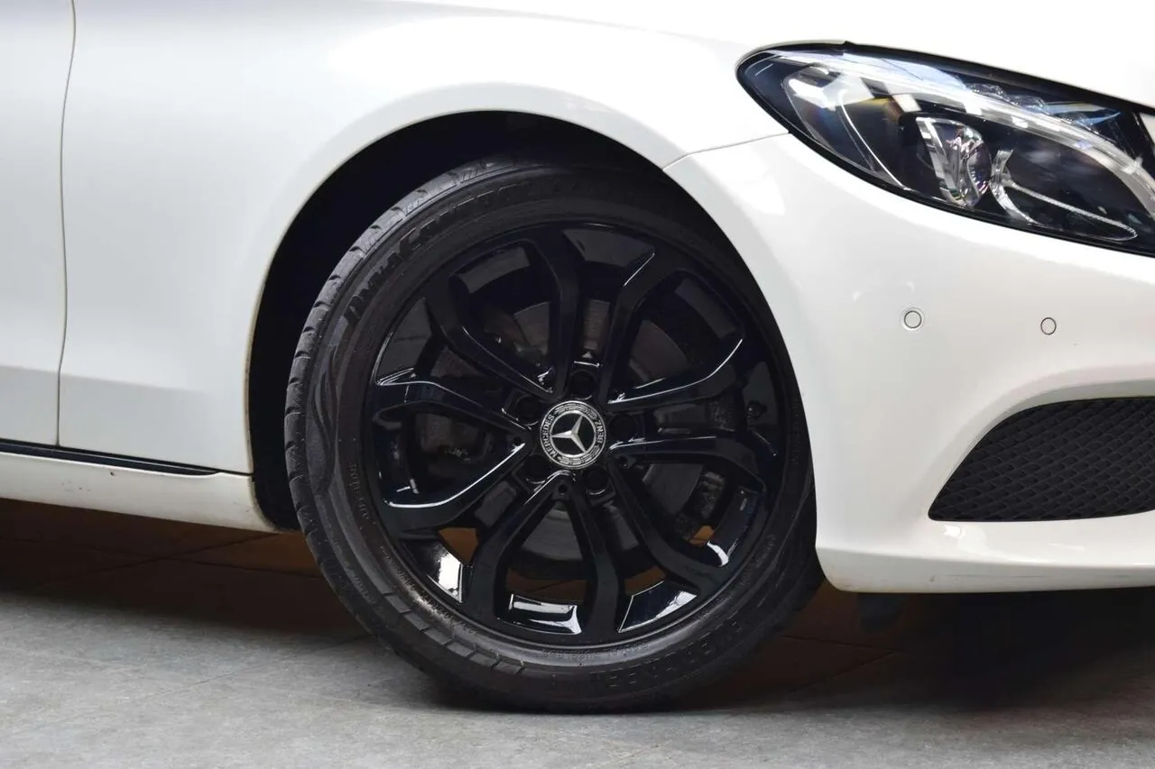 Mercedes-Benz C-Class 2017 photo 2