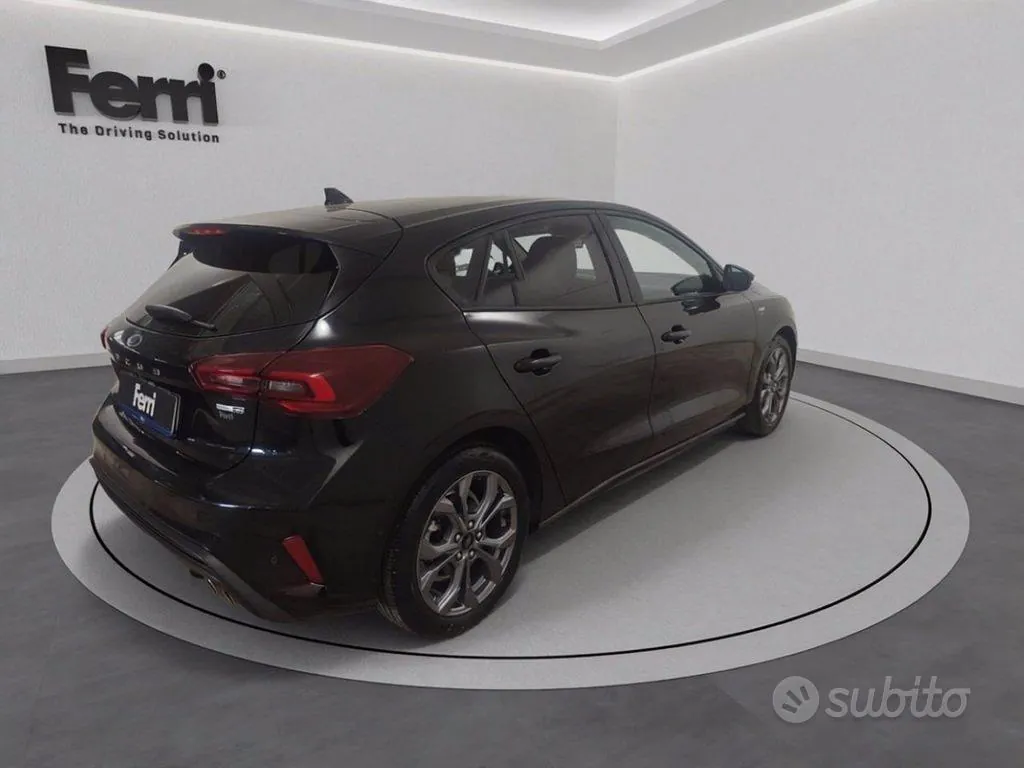 Ford Focus 2023 photo 5