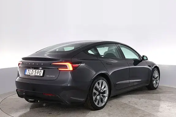 Tesla Model 3 2024 photo 5