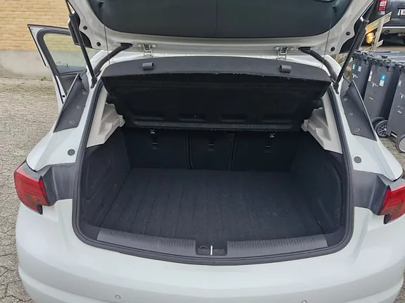 Opel Astra 2018 photo 5