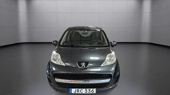 Peugeot 107 2012 photo 3