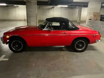 MG B 1976 photo 2