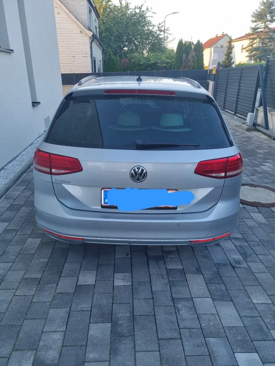 Volkswagen Passat 2019 photo 2