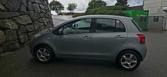 Toyota Yaris 2006 photo 4