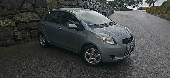 Toyota Yaris 2006 photo 3