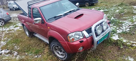 Nissan King Cab 2003 photo 3