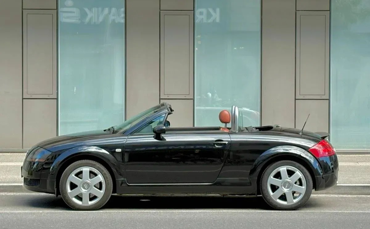Audi Tt 2002 photo 2