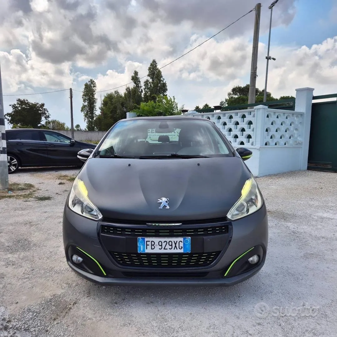 Peugeot 208