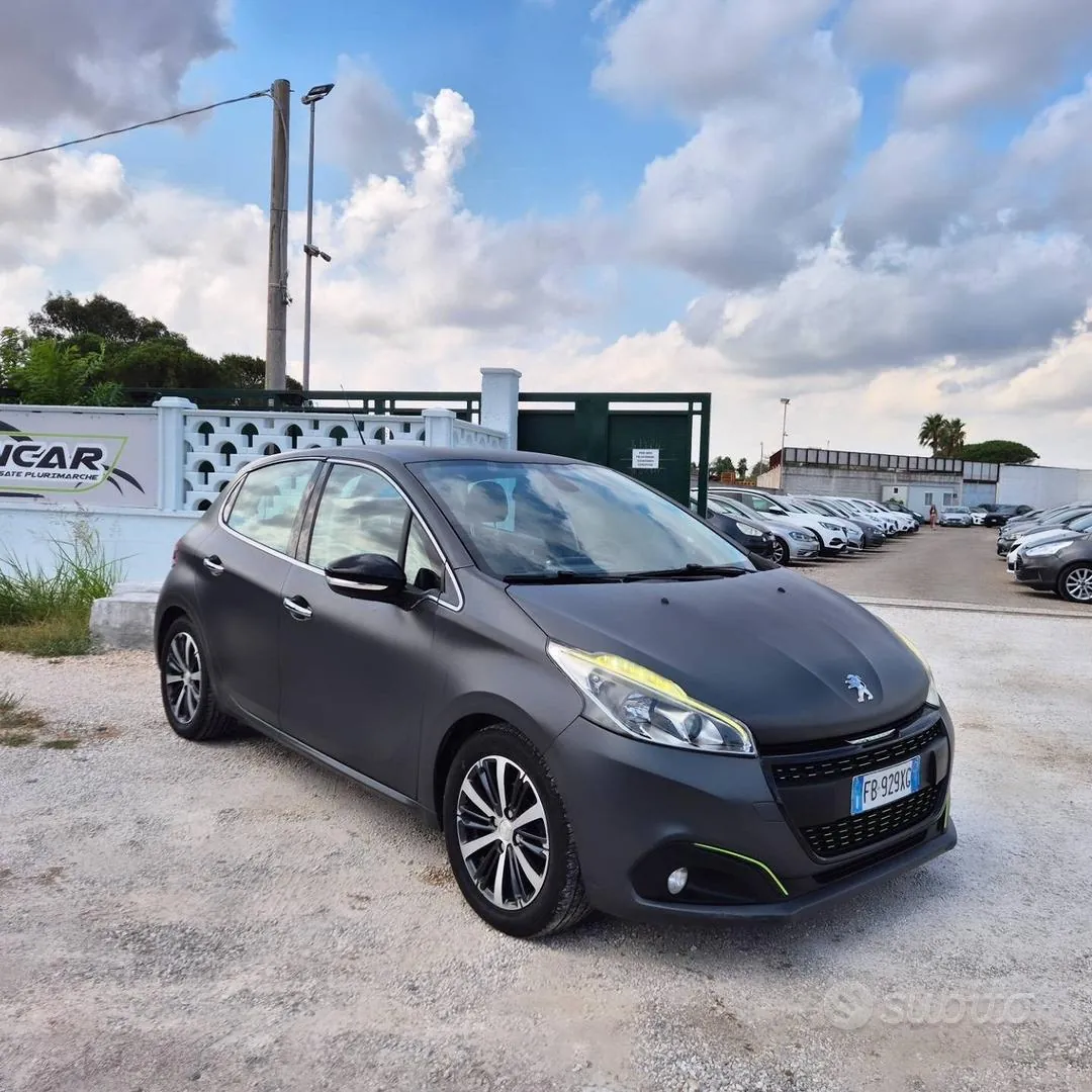 Peugeot 208 2016 photo 3