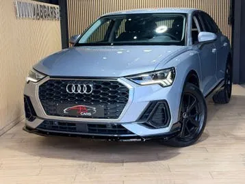 Audi Q3 2021 photo 2