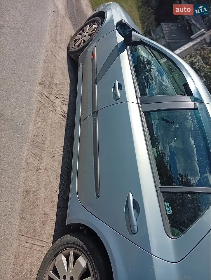 Renault Laguna 2003 photo 3
