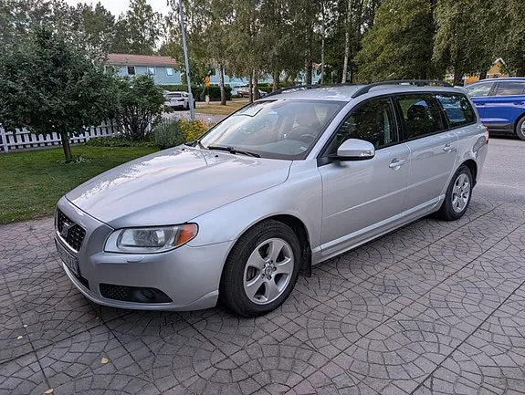 Volvo V70 2008 photo 4