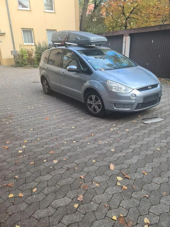 Ford S-Max