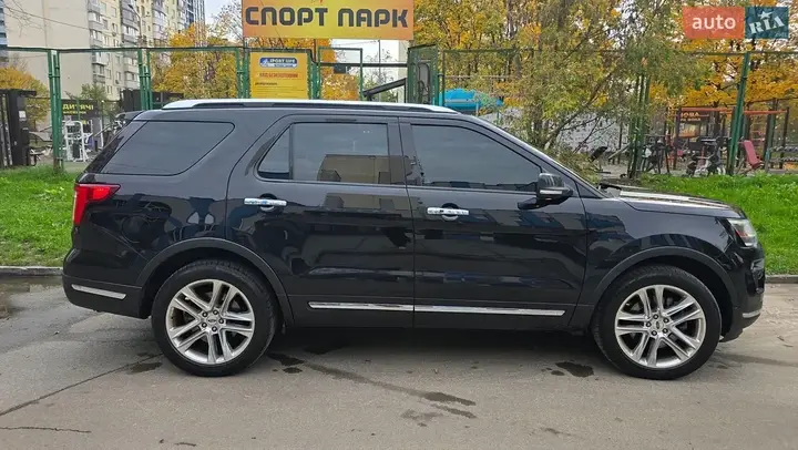 Ford Explorer 2018 photo 4