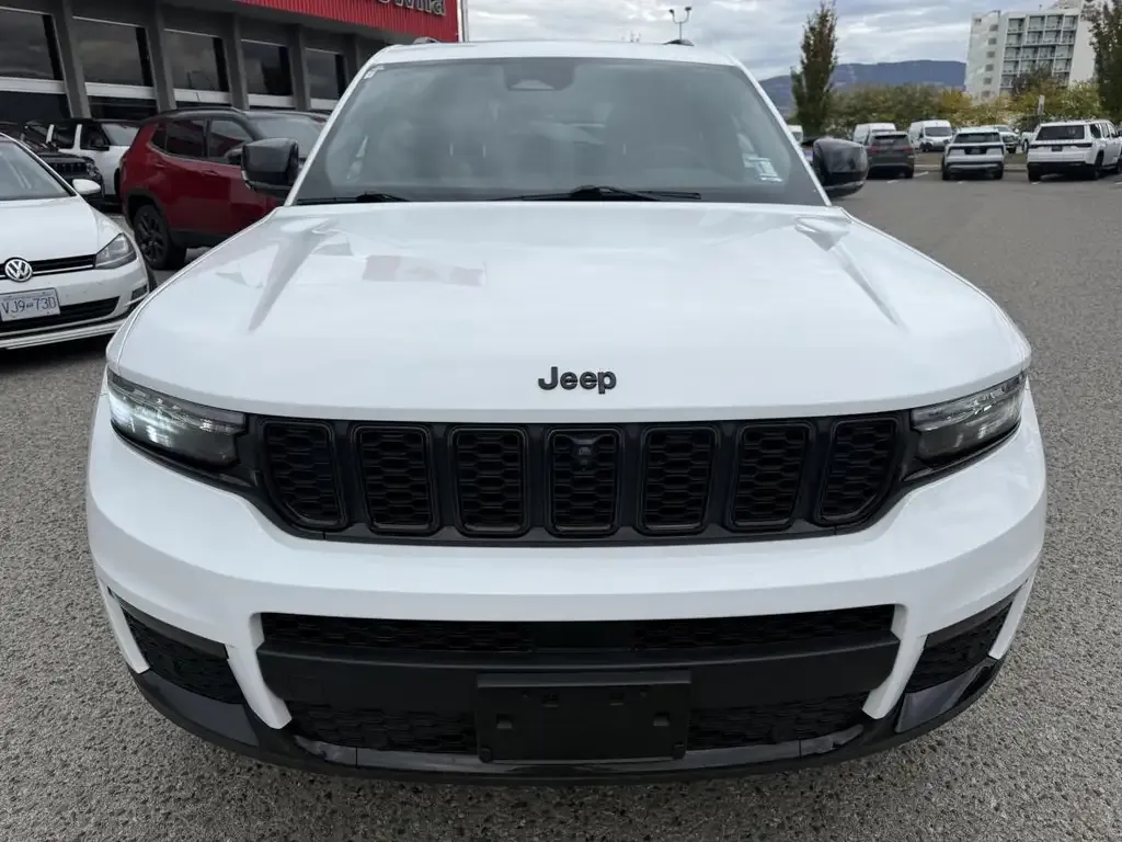 Jeep Grand Cherokee L 2024 photo 2