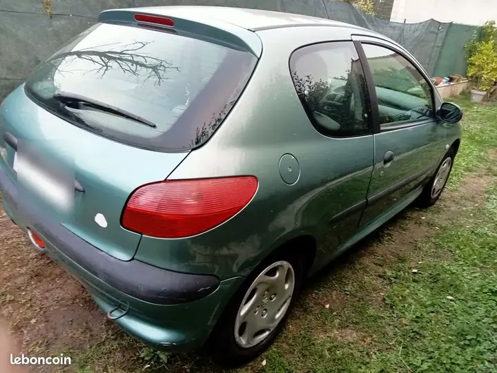 Peugeot 206 2001 photo 2