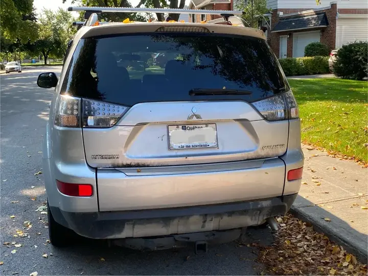 Mitsubishi Outlander 2009 photo 2