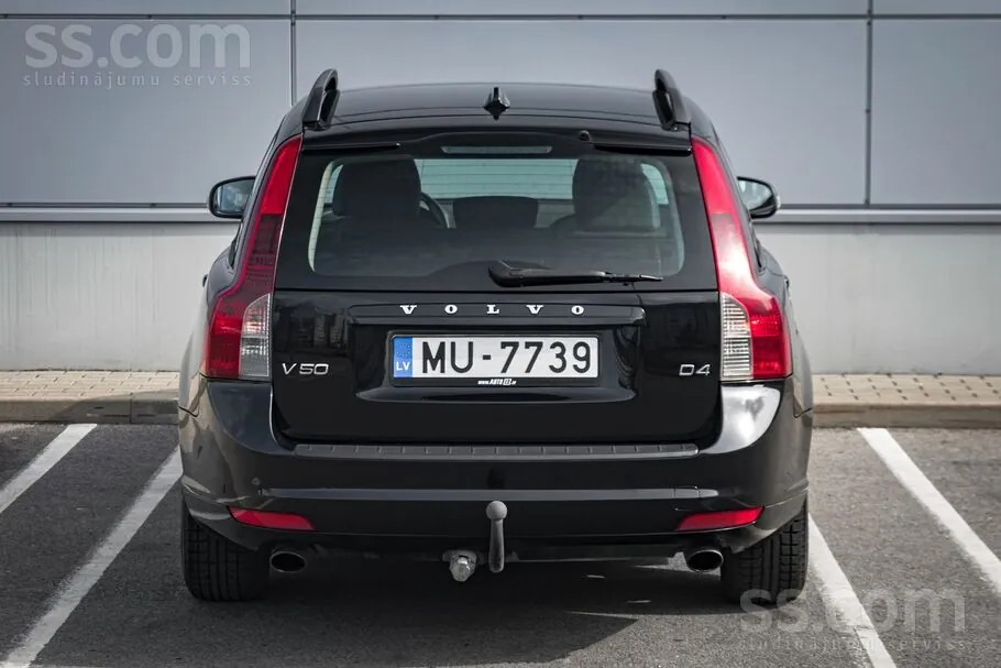 Volvo V50 2010 photo 5