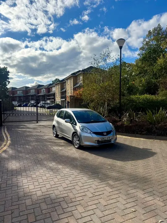 Honda Jazz 2012 photo 2