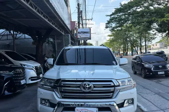 Toyota Land Cruiser 2016 photo 2