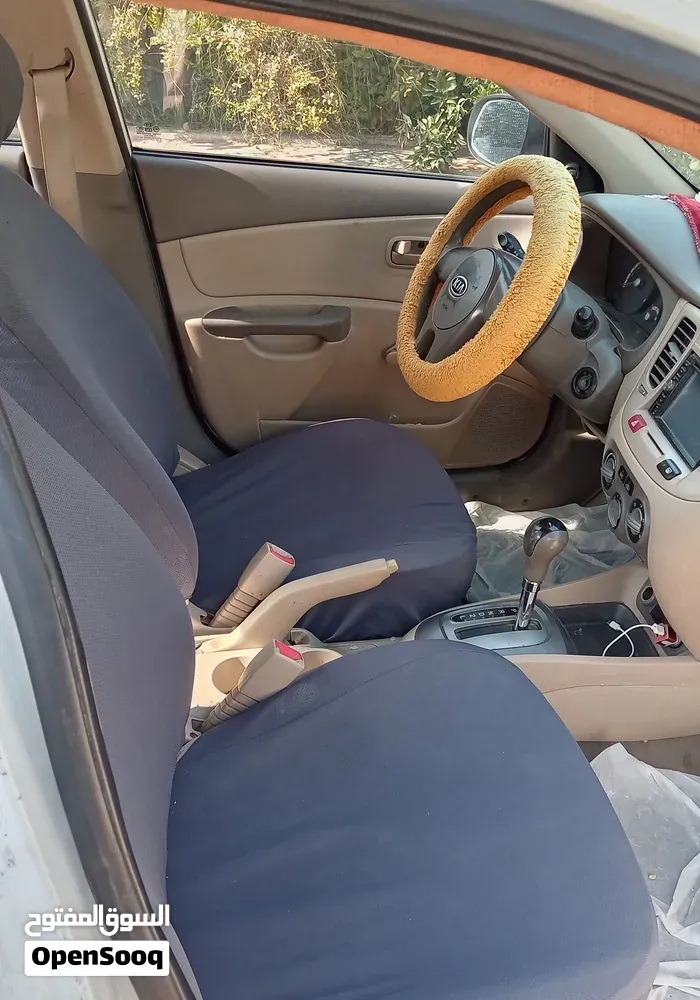 Kia Rio 2012 photo 3