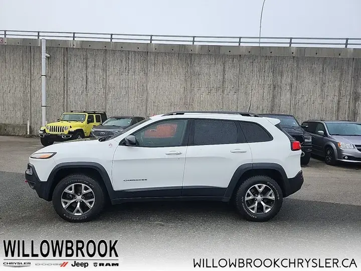 Jeep Cherokee 2018 photo 2