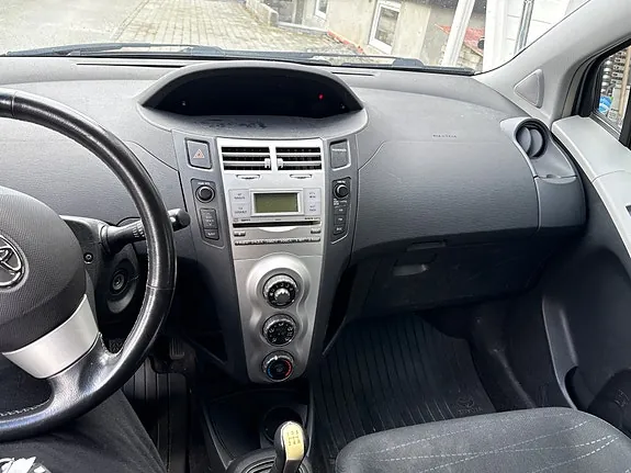 Toyota Yaris 2006 photo 5