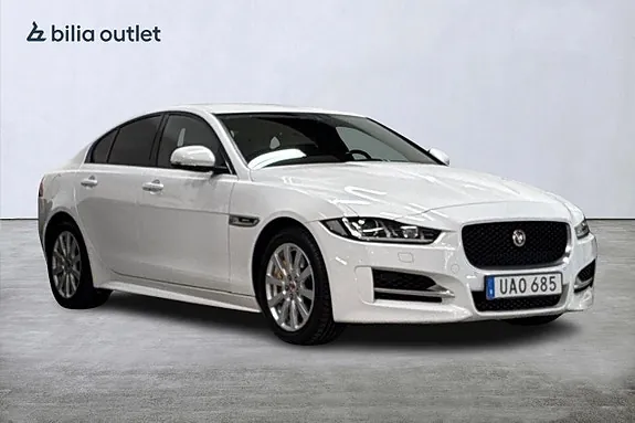 Jaguar Xe 2019 photo 4
