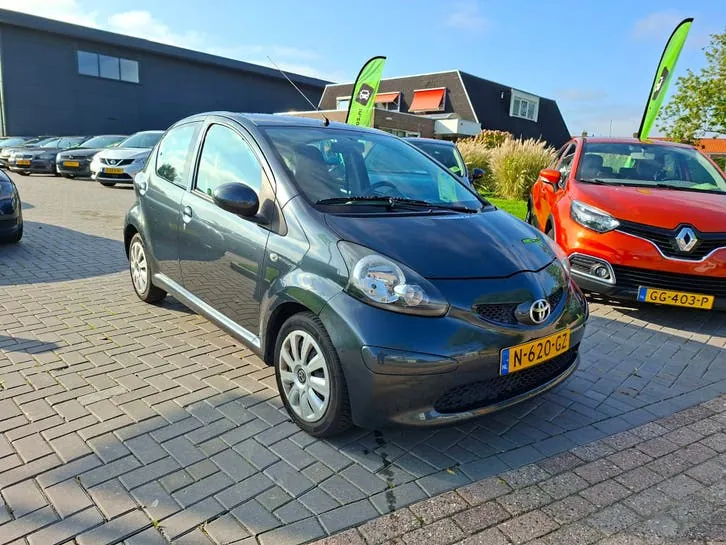 Toyota Aygo 2008 photo 2