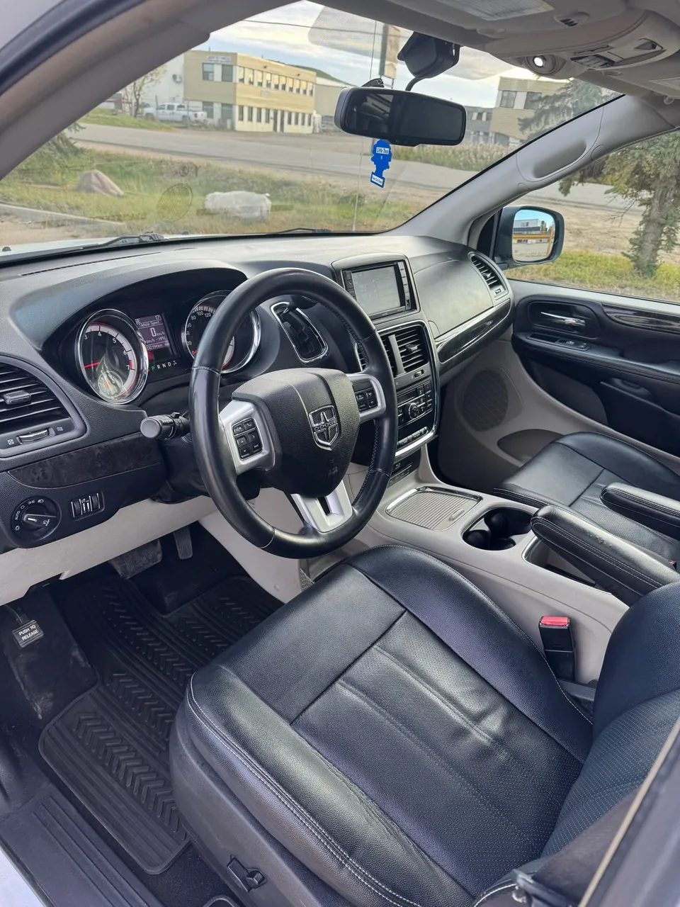 Dodge Grand Caravan 2016 photo 5