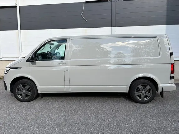 Volkswagen Transporter 2020 photo 2