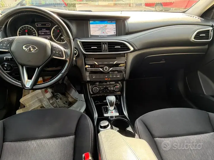 Infiniti Q30 2019 photo 4