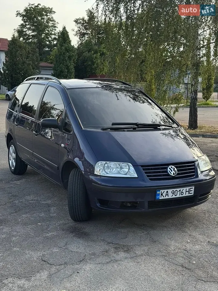 Volkswagen Sharan 2003 photo 2
