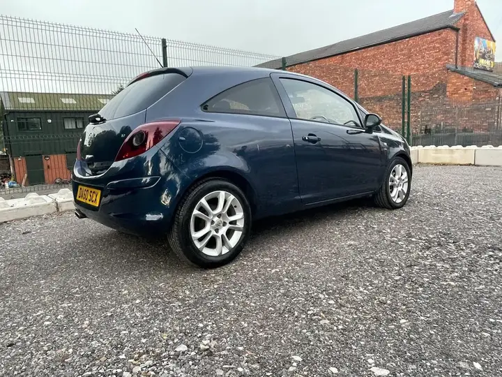 Vauxhall Corsa 2010 photo 5