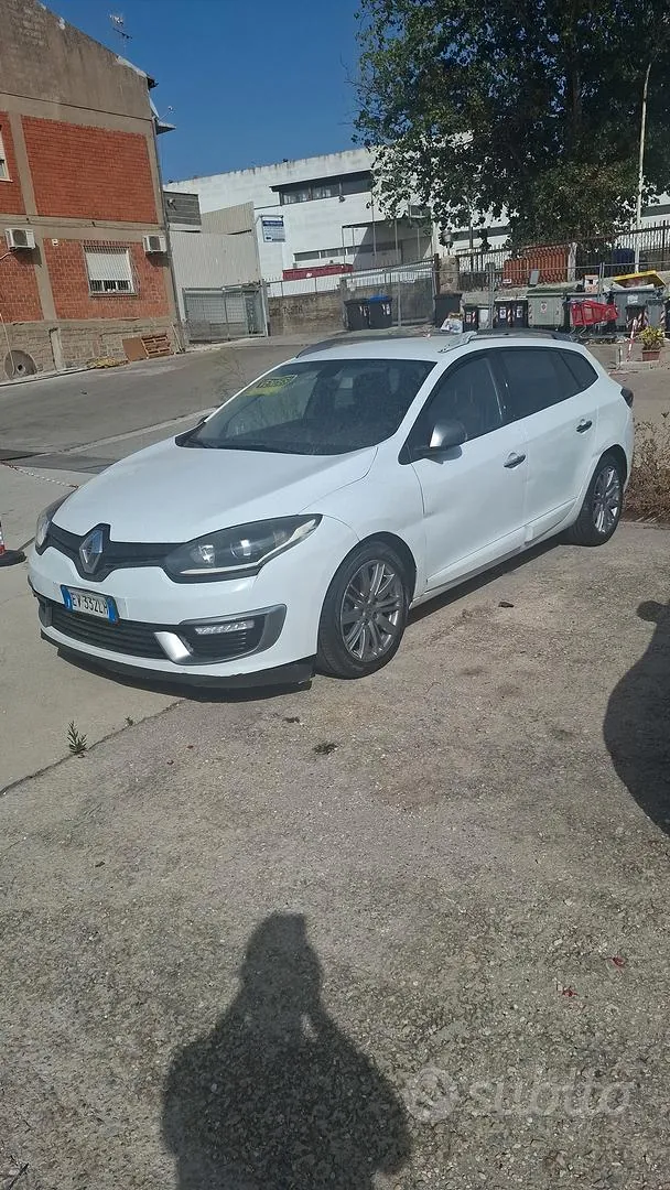 Renault Megane 2014 photo 2