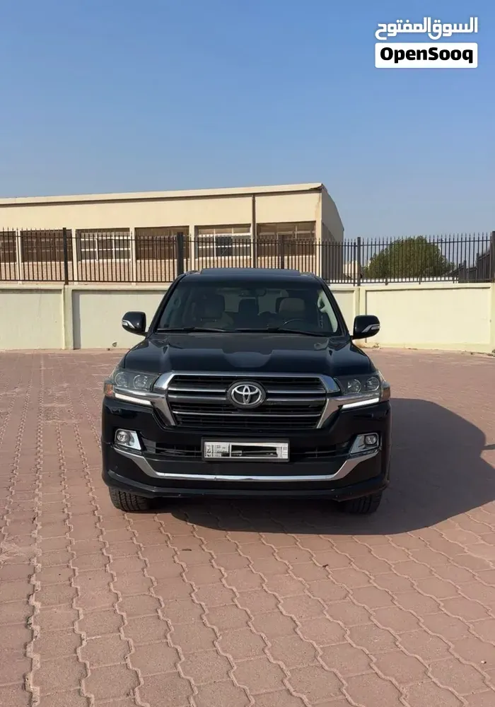 Toyota Land Cruiser 2020 photo 2