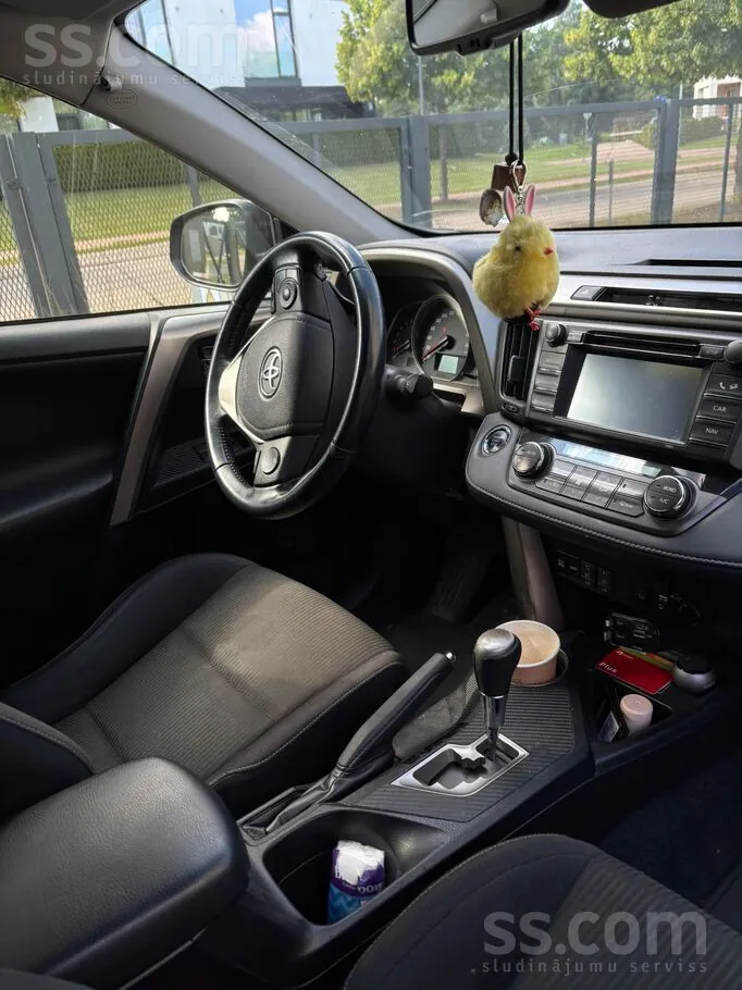 Toyota Rav4 2015 photo 5