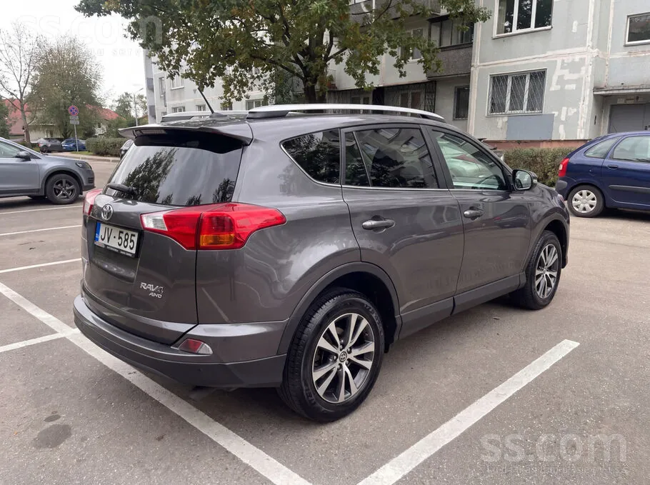 Toyota Rav4 2015 photo 2