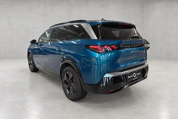 Peugeot E-5008 2025 photo 3