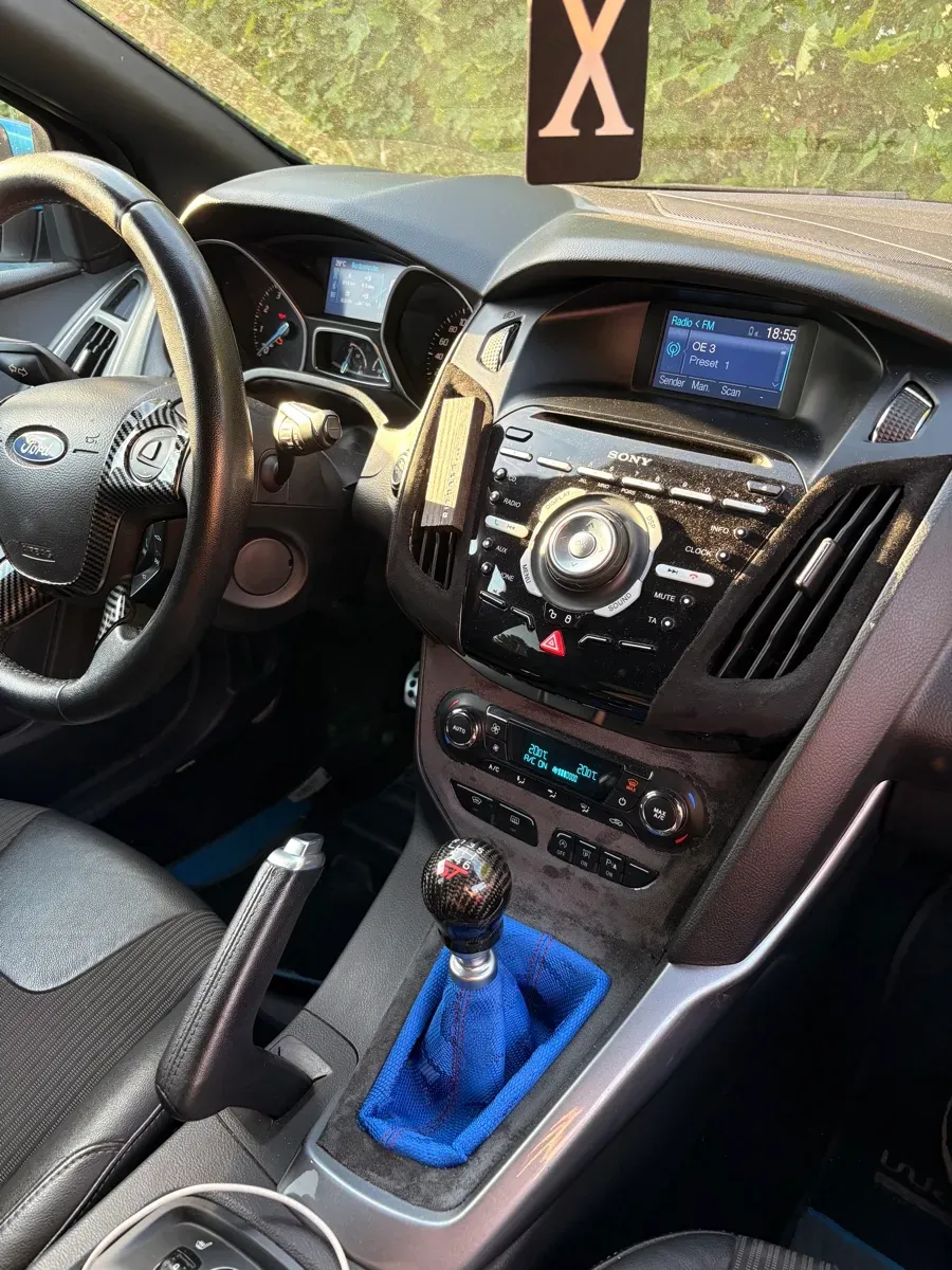 Ford Focus 2012 photo 3