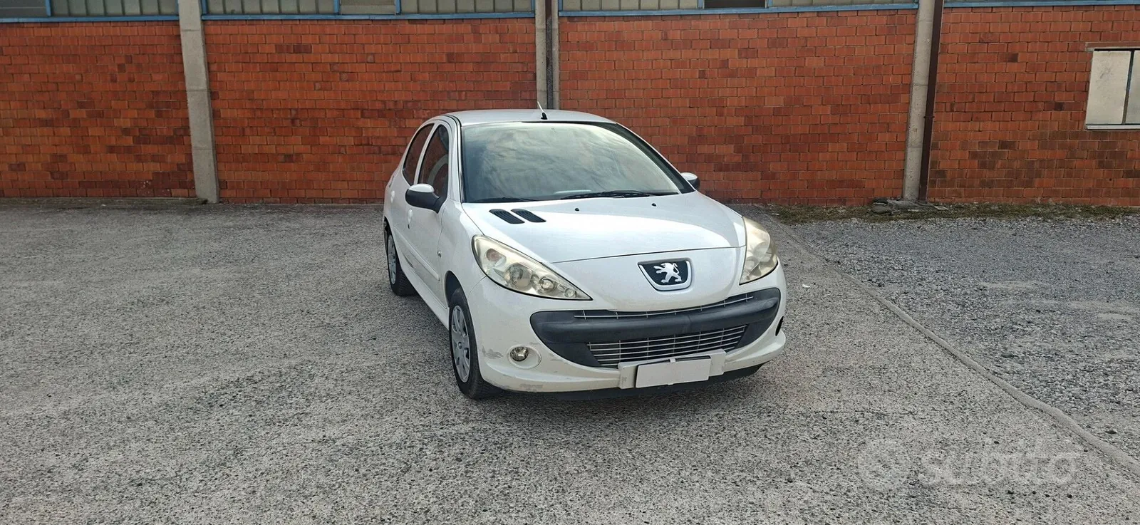 Peugeot 206 2010 photo 2