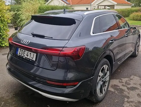 Audi E-Tron 2020 photo 2