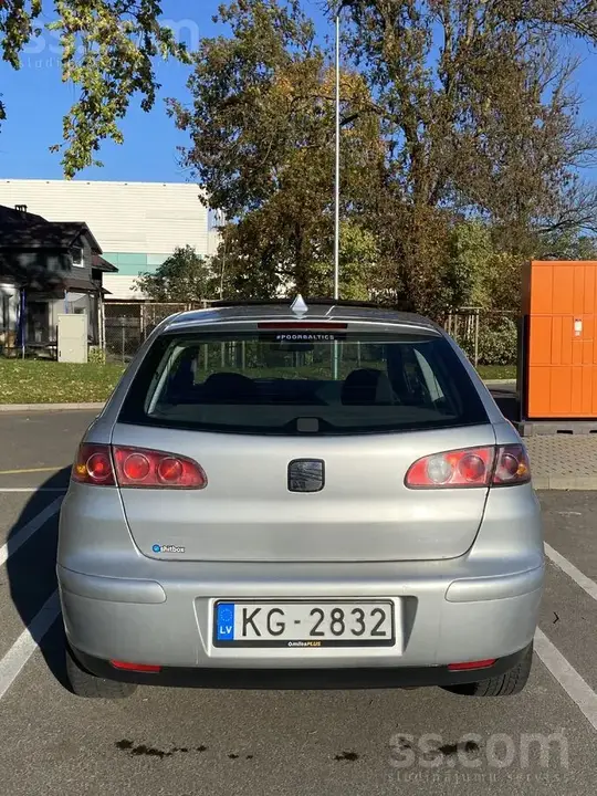 Seat Ibiza 2003 photo 5