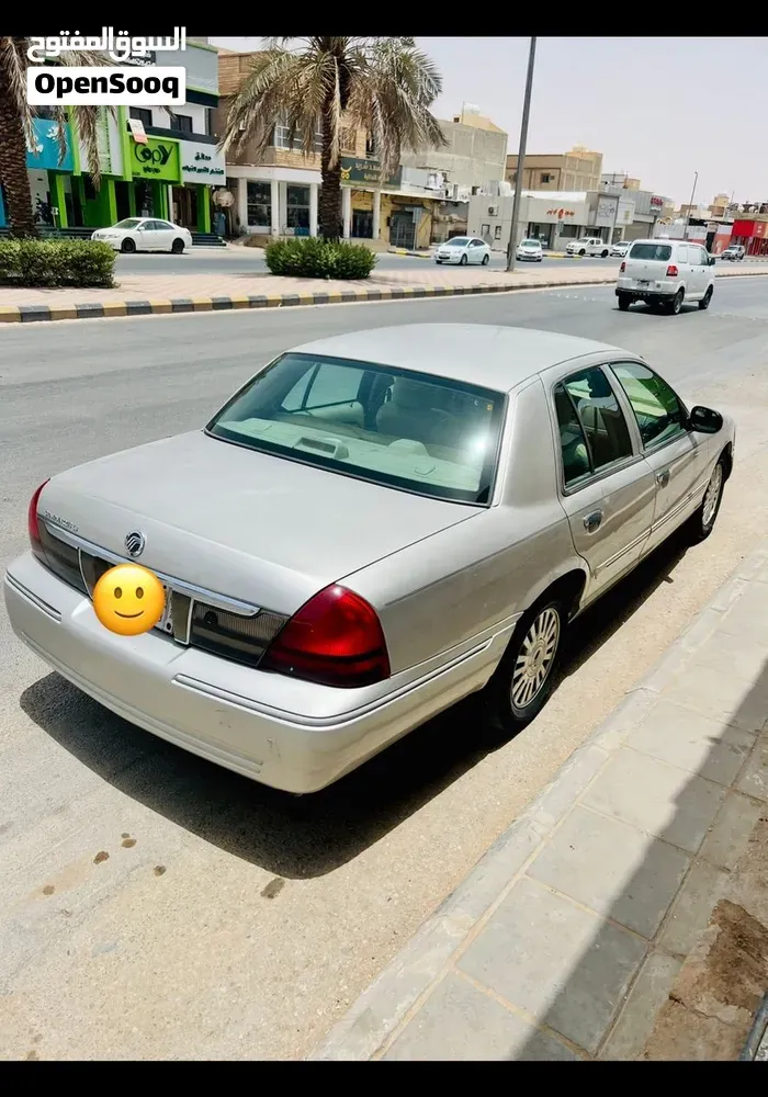 Ford Grand Marquis 2006 photo 2