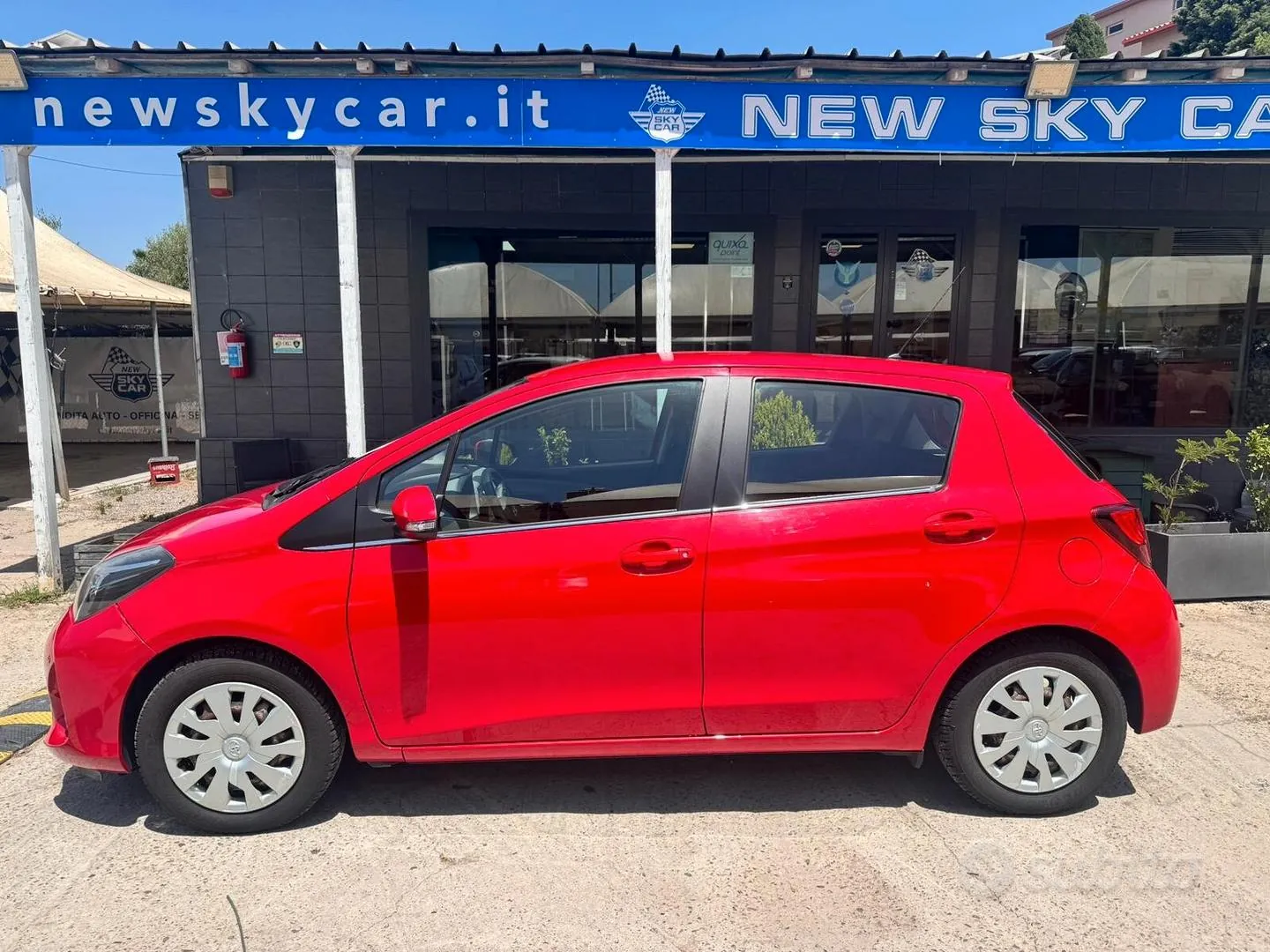 Toyota Yaris 2015 photo 4