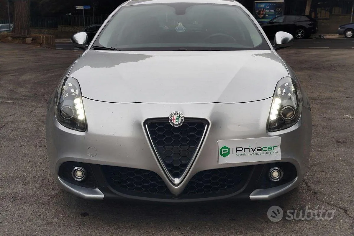 Alfa Romeo Giulietta 2016 photo 2