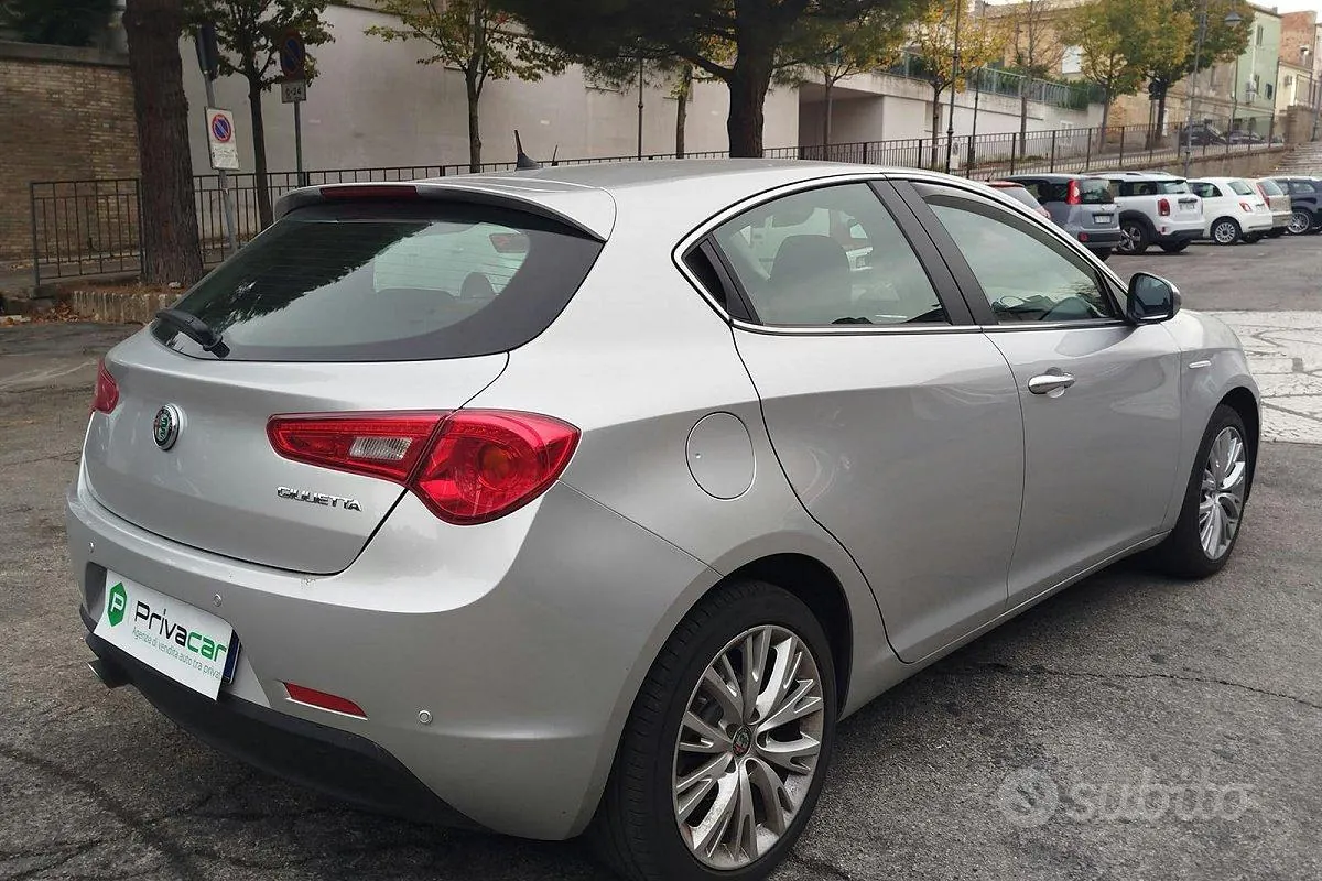 Alfa Romeo Giulietta 2016 photo 5